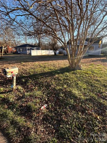 914 Linwood Road, Kings Mountain, NC 28086