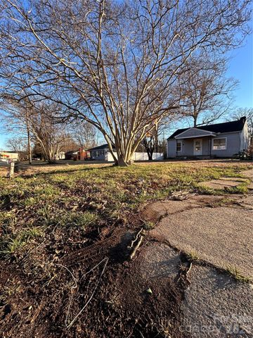 914 Linwood Road, Kings Mountain, NC 28086