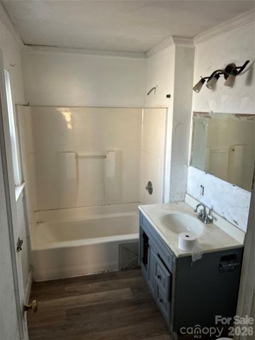 914 Linwood Road, Kings Mountain, NC 28086