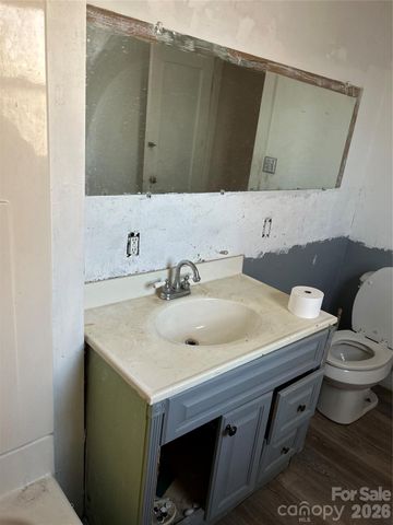 914 Linwood Road, Kings Mountain, NC 28086