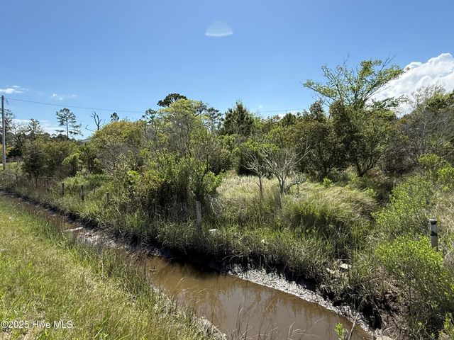 627 Merrimon Road, Beaufort, NC 28516