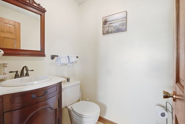 97 Forest 2, Lowell, MA 01851