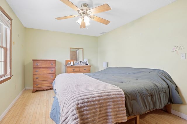 97 Forest 2, Lowell, MA 01851