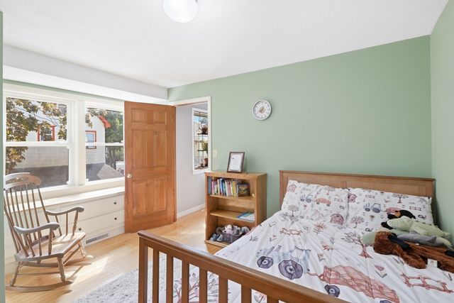 97 Forest 2, Lowell, MA 01851