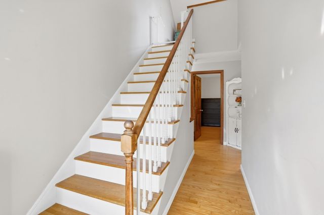 97 Forest 2, Lowell, MA 01851