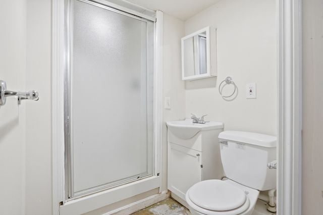97 Forest 2, Lowell, MA 01851
