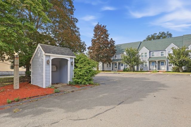 97 Forest 2, Lowell, MA 01851