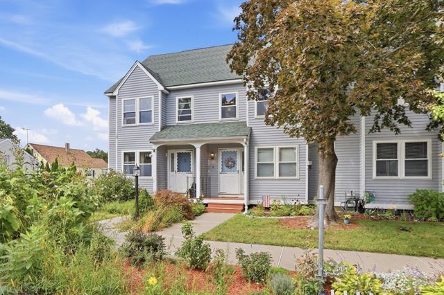 97 Forest 2, Lowell, MA 01851