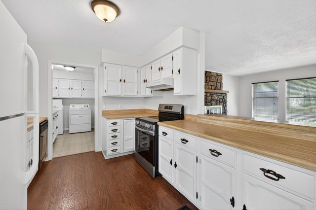 12 Estella Circle Circle, Hot Springs Village, AR 71909