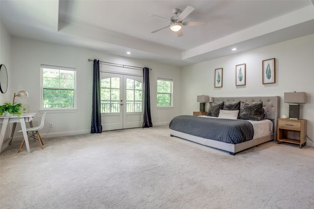 1000 Cameron Avenue, Dallas, TX 75223