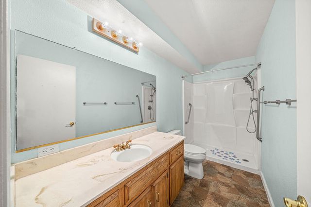 115 Martindale Ln, Auburn, CA 95603