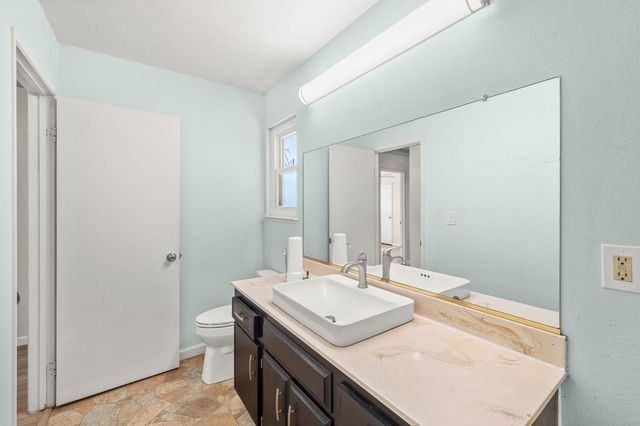 115 Martindale Ln, Auburn, CA 95603