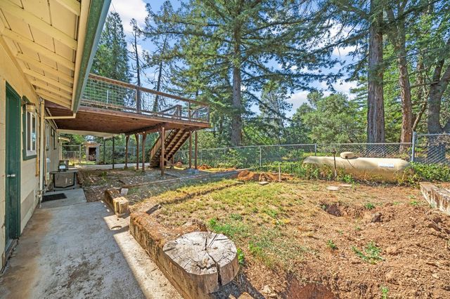 115 Martindale Ln, Auburn, CA 95603