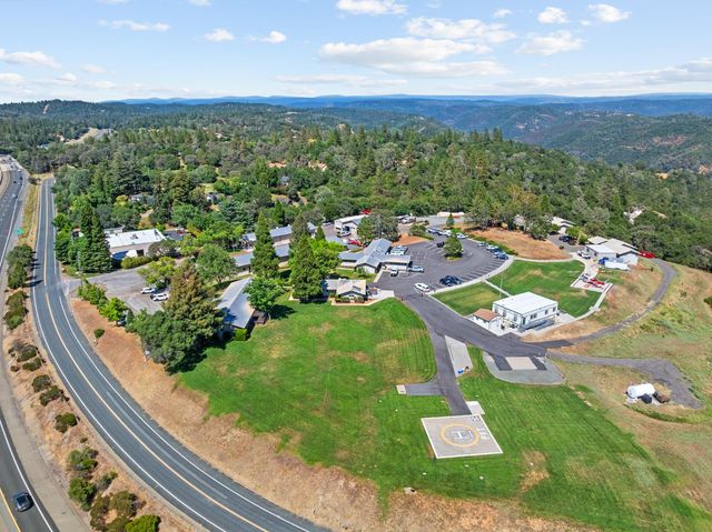 115 Martindale Ln, Auburn, CA 95603