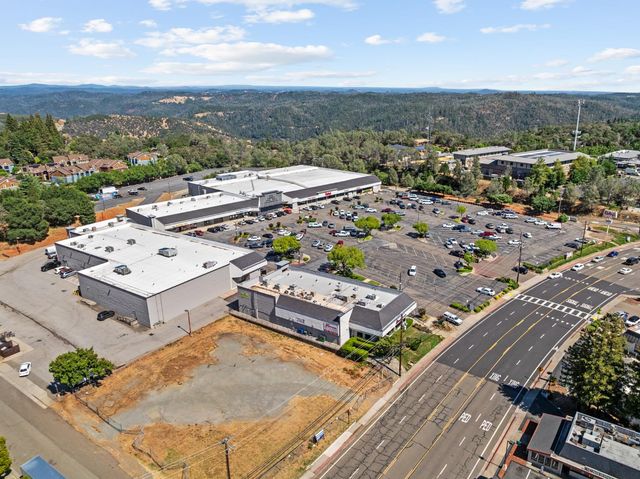 115 Martindale Ln, Auburn, CA 95603