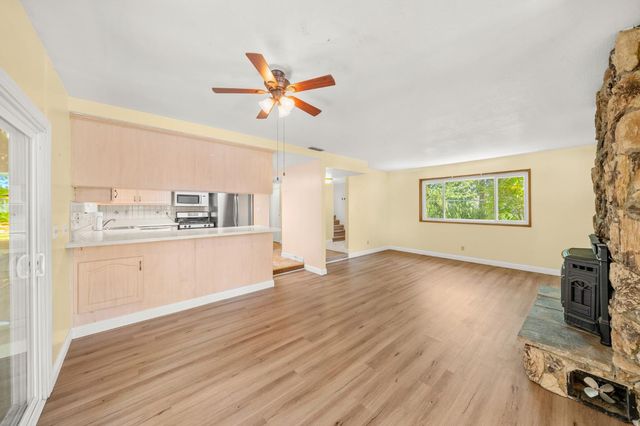 115 Martindale Ln, Auburn, CA 95603