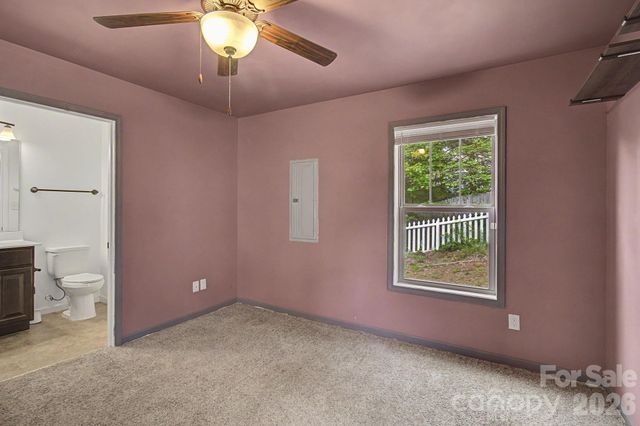 31 Yarrow Meadow Road, Weaverville, NC 28787