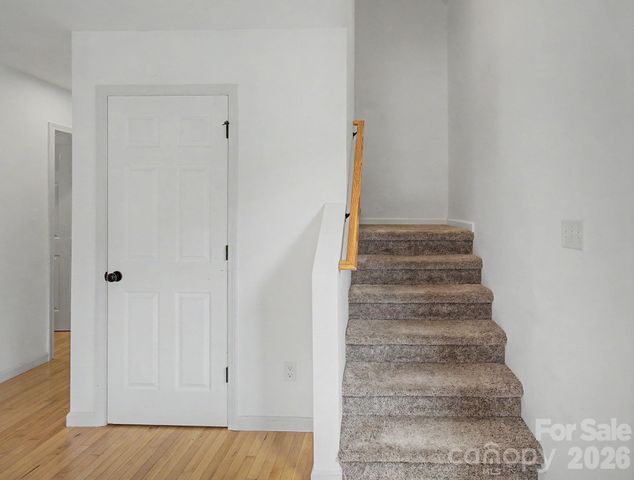 31 Yarrow Meadow Road, Weaverville, NC 28787