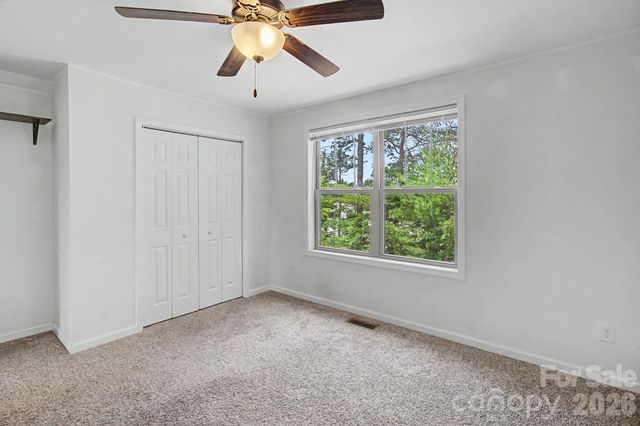 31 Yarrow Meadow Road, Weaverville, NC 28787