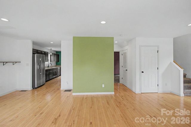 31 Yarrow Meadow Road, Weaverville, NC 28787