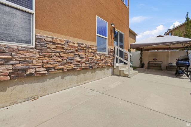 5053 W LONDON BAY DR, Riverton, UT 84096