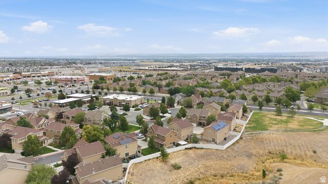 5053 W LONDON BAY DR, Riverton, UT 84096