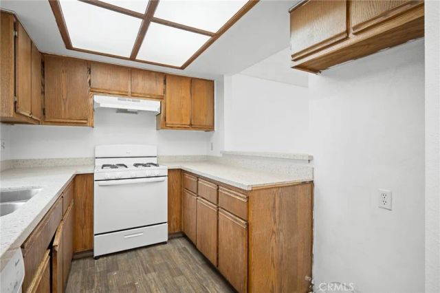330 Pioneer Drive 7, Glendale, CA 91203