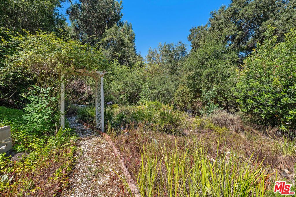 20609 Callon Drive, Topanga, CA 90290 — photo 2