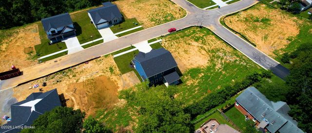 8208 Roseborough Rd, Louisville, KY 40228