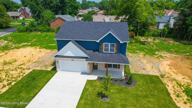 8208 Roseborough Rd, Louisville, KY 40228