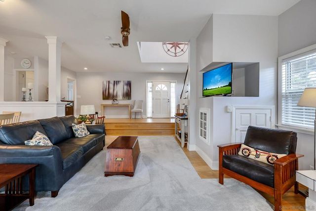 13238 Beechtree St, Lakeside, CA 92040