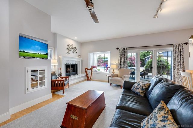 13238 Beechtree St, Lakeside, CA 92040