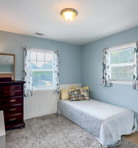 13238 Beechtree St, Lakeside, CA 92040