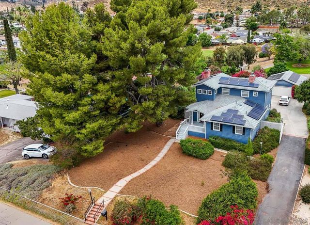 13238 Beechtree St, Lakeside, CA 92040