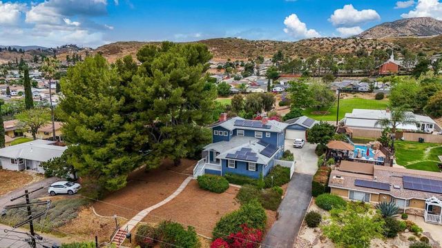 13238 Beechtree St, Lakeside, CA 92040