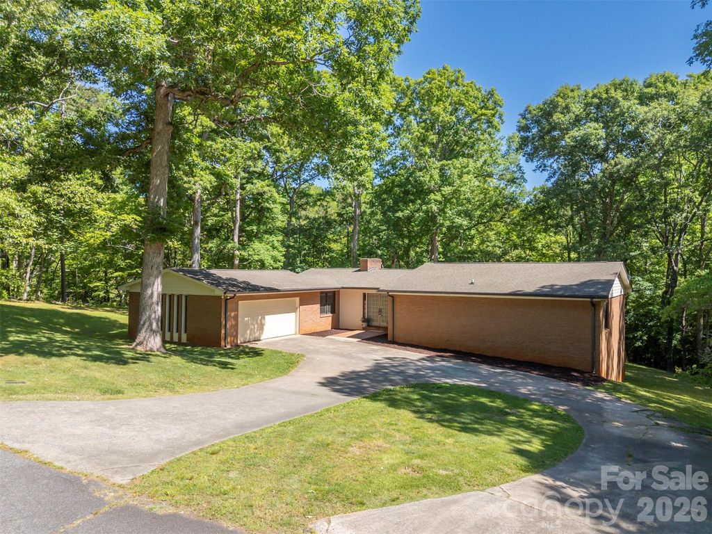 427 Georgia Avenue, Forest City, NC 28043