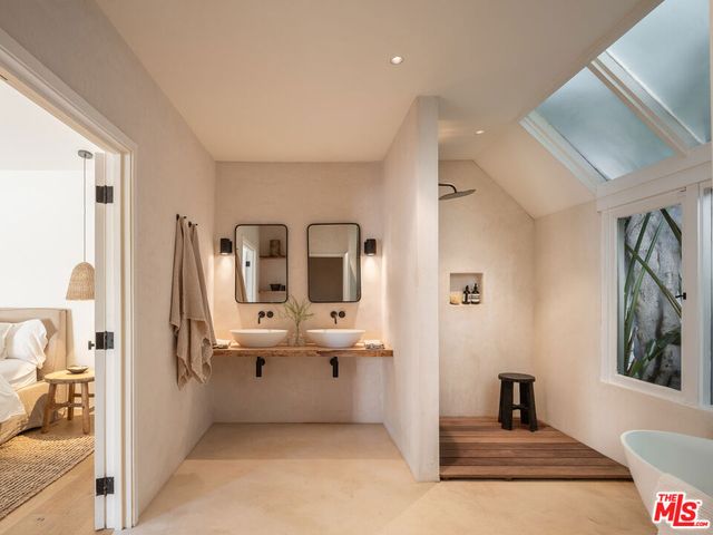 27314 Pacific Coast Highway, Malibu, CA 90265