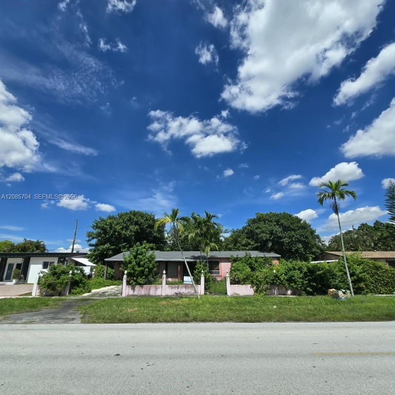 9371 SW 32nd Street, Miami, FL 33165