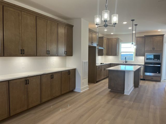 112 Scenic Pass, Nashville, TN 37218