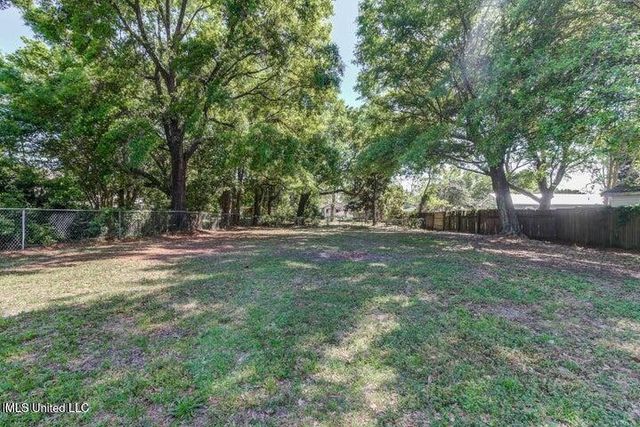 1889 Greater Avenue, Biloxi, MS 39531