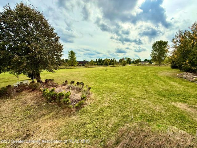 8839 Timber Lane, Charlotte, MI 48813