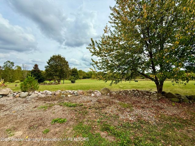 8839 Timber Lane, Charlotte, MI 48813