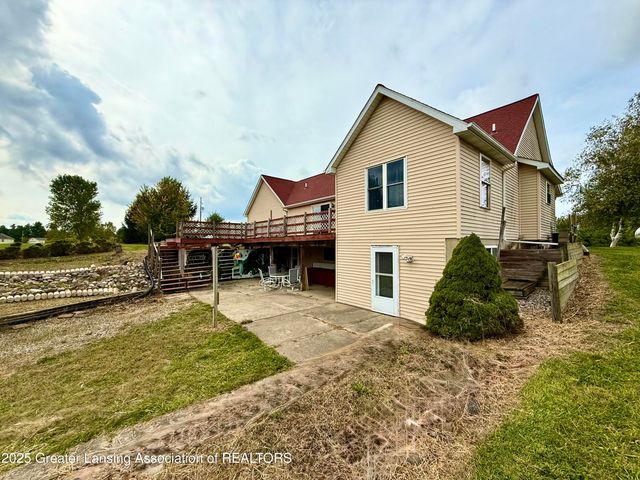 8839 Timber Lane, Charlotte, MI 48813