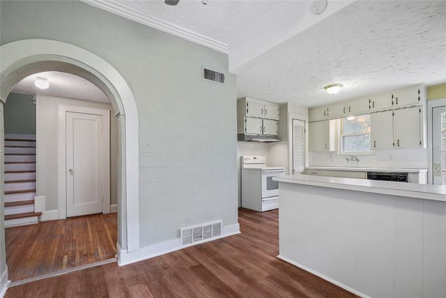 2625 S University Drive, Fort Worth, TX 76109