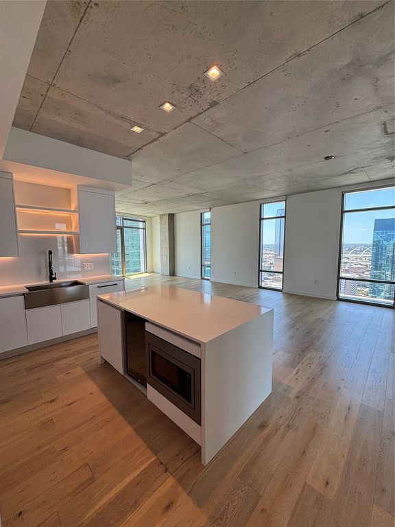 1801 N Pearl Street 1202, Dallas, TX 75201
