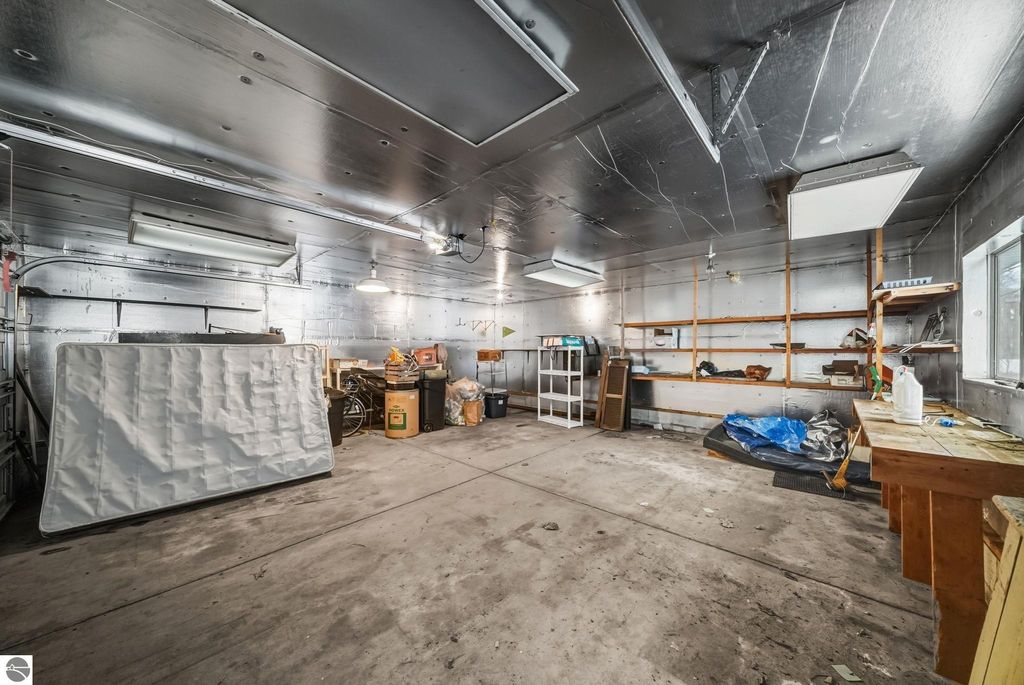 Image 38 of property listing at 718 Sunset Lane, Cadillac, MI 49601