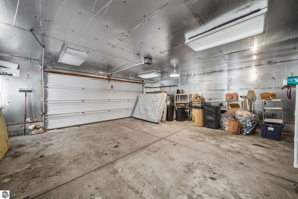 Image 39 of property listing at 718 Sunset Lane, Cadillac, MI 49601