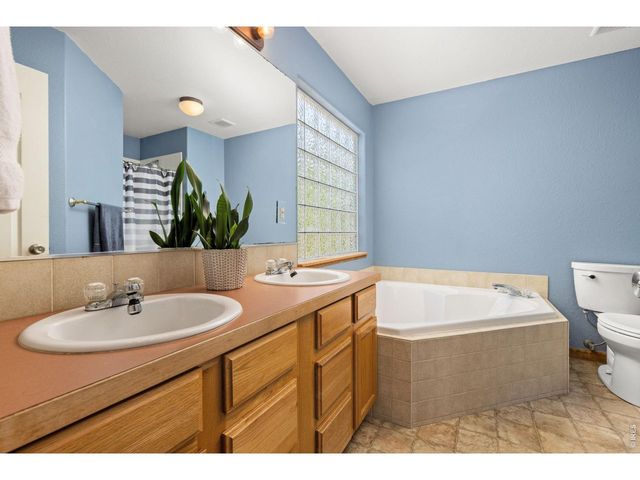 328 Gypsum Ln, Johnstown, CO 80534