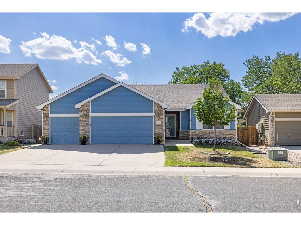 328 Gypsum Ln, Johnstown, CO 80534