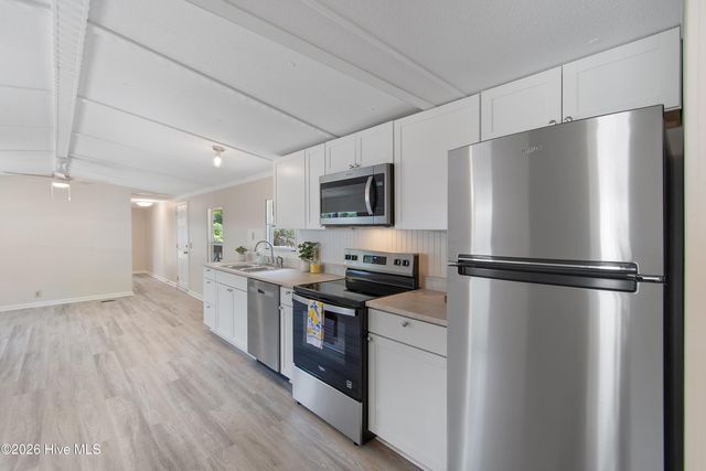 2923 Burnsville Street SW, Supply, NC 28462